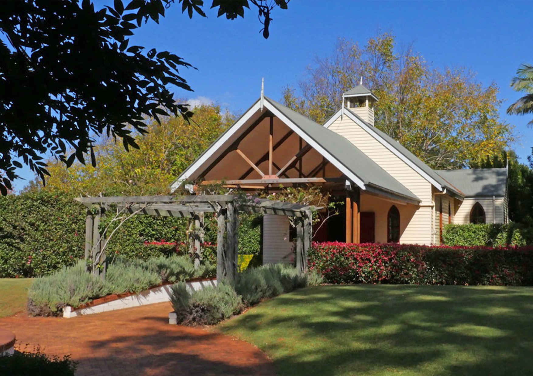 Cedar Creek Estate Vineyard & Winery